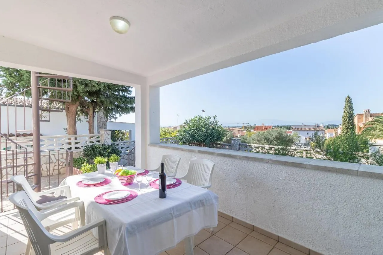 Apart-Rent Casa Grecs 2029 Roses 0*,  Spagna